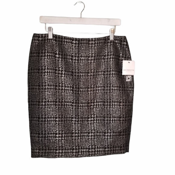 Liz Claiborne Dresses & Skirts - Liz Claiborne skirt